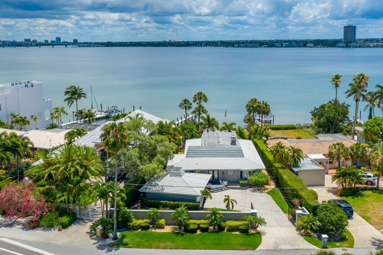 Prestigious Address in Lido Shores