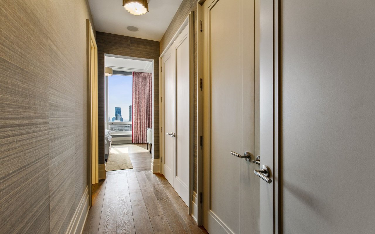 55 E Erie St, #5401 