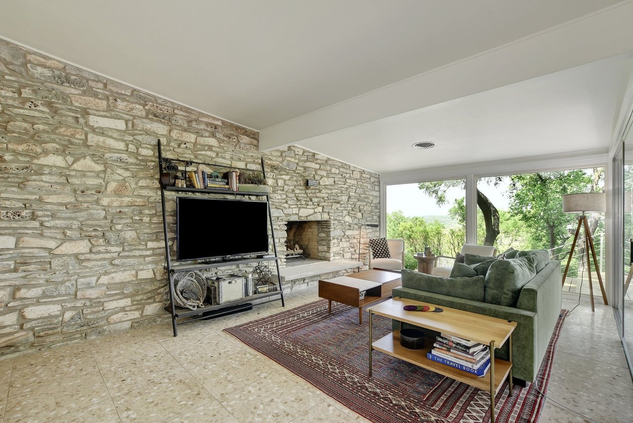 2305 Westworth Cir, Austin, Texas 78704