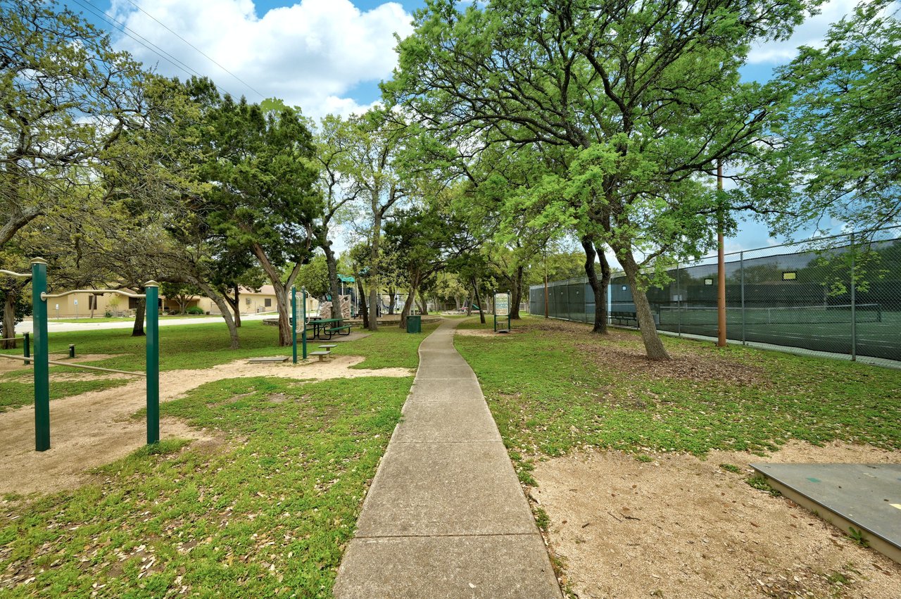 1204 Andrew CV