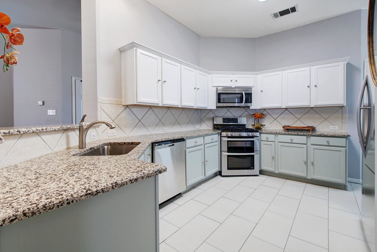 2415 Candle Ridge Trl, Georgetown, Texas 78626