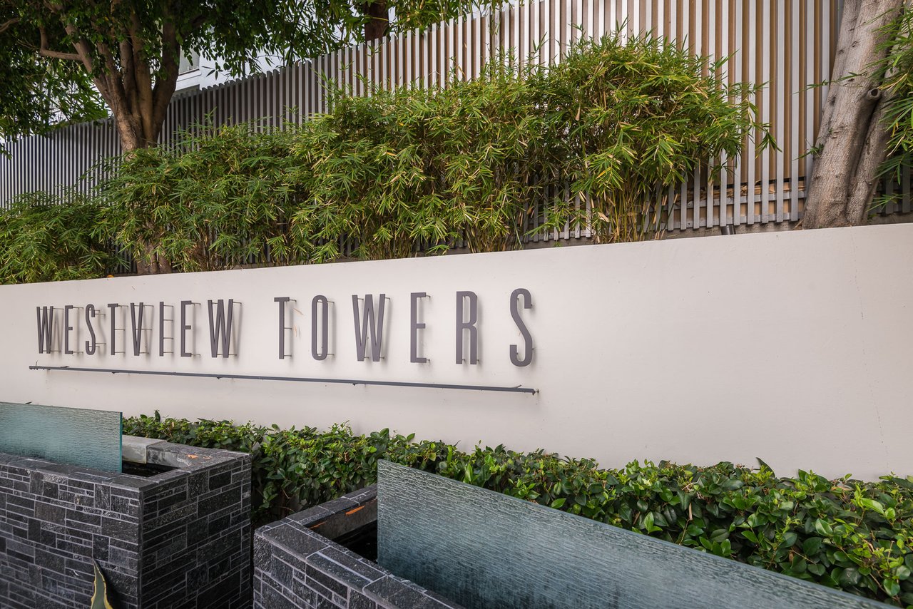 1155 North La Cienega Boulevard #1107