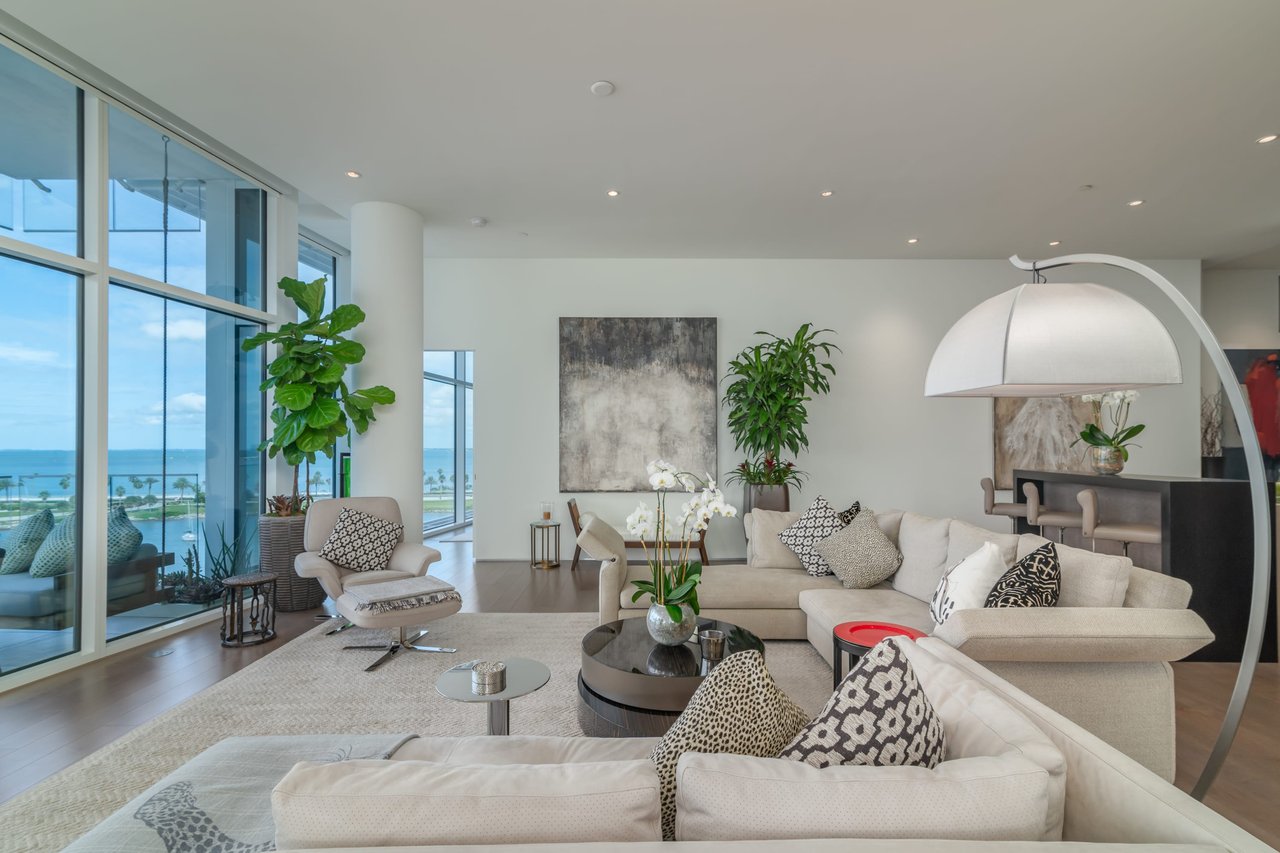 280 Golden Gate Point PH 2
