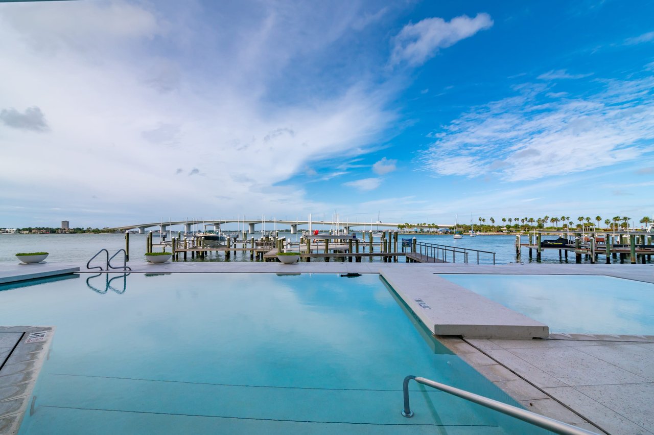 280 Golden Gate Point PH 2