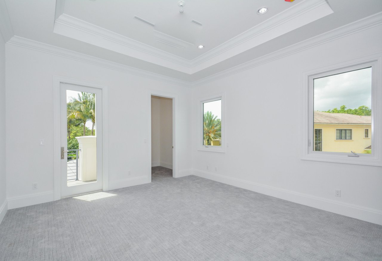 8422 Lookout Cir