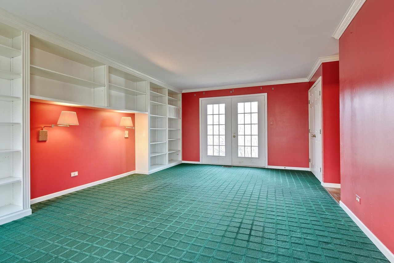 Classic Lake Bluff Tangley Oaks Home