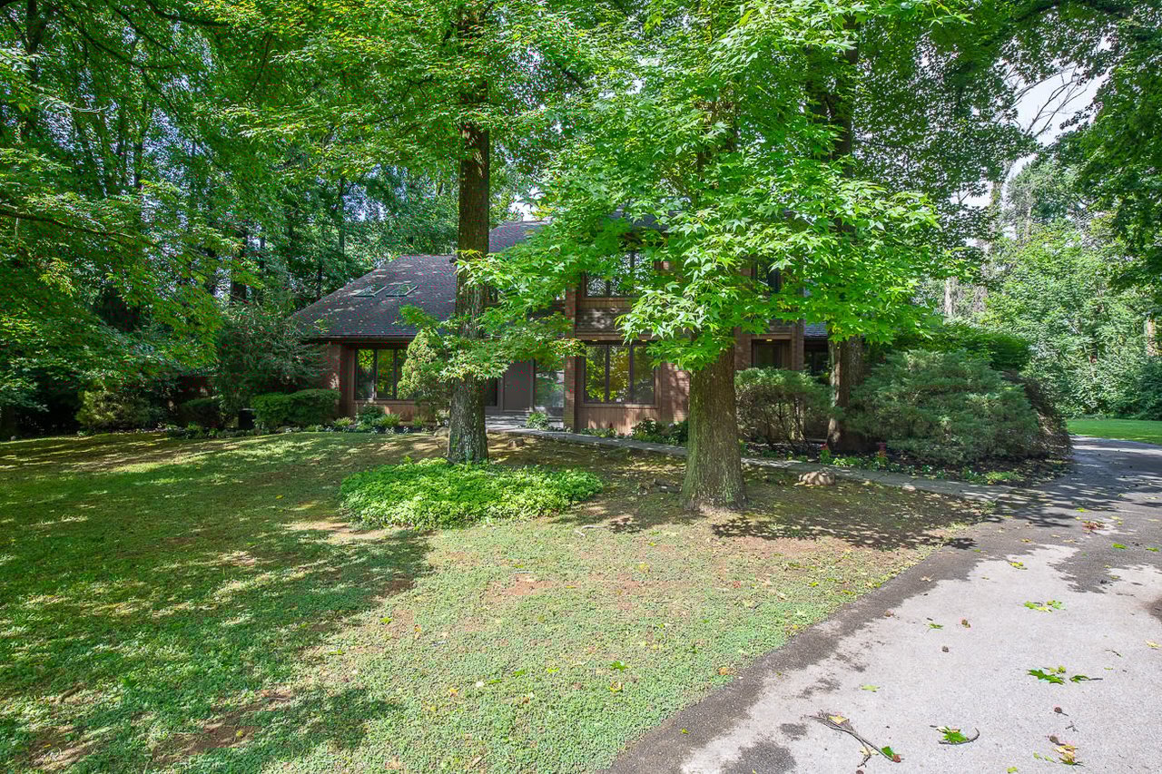 Bryn Mawr Custom Contemporary