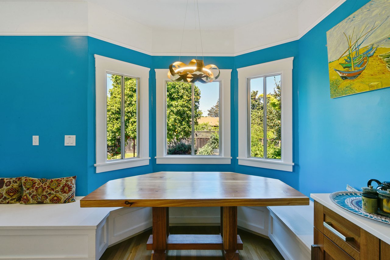 811 Santa Clara Ave