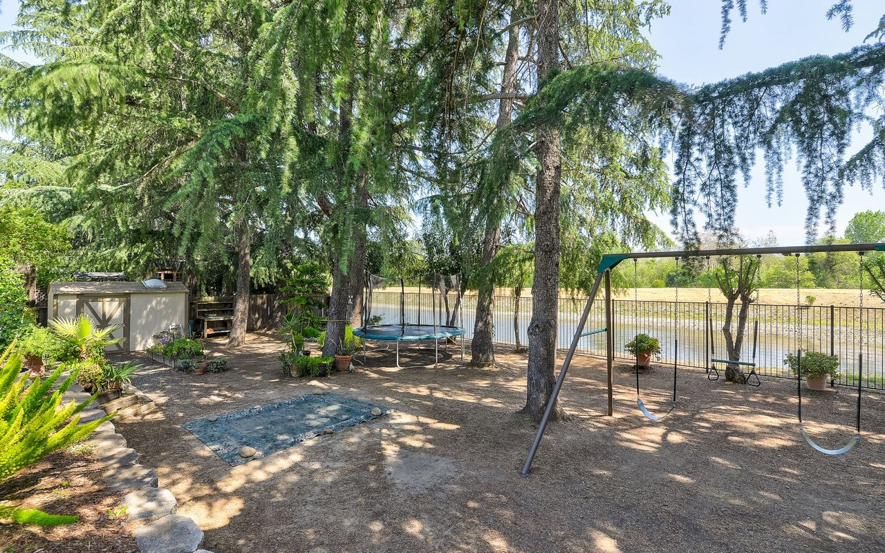 5747 Chambertin Dr