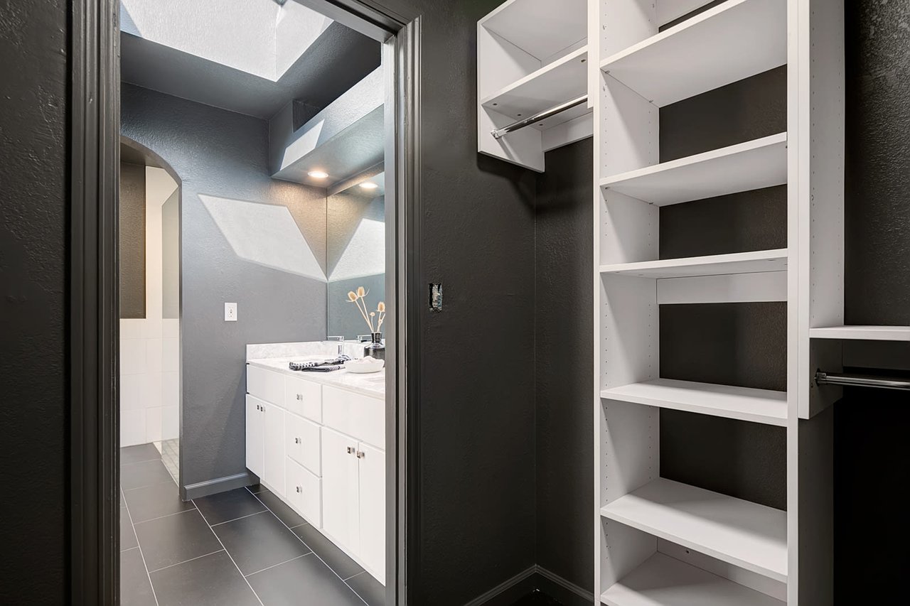 7 Crescent Lane, Fairfax