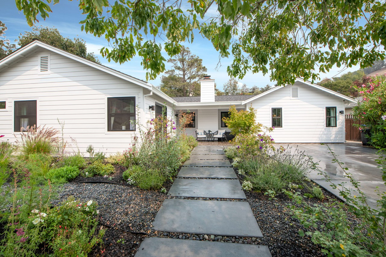 Renovated Modern Farmhouse 