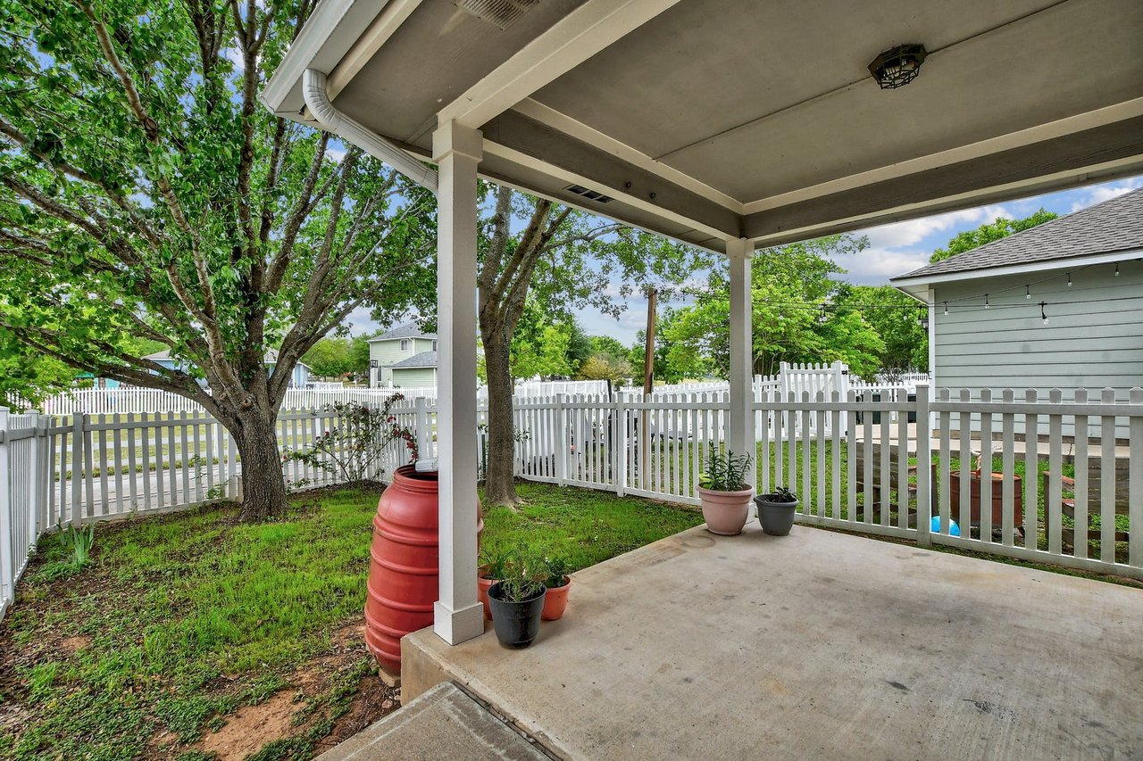 185 Sampson, Kyle, Texas 78640