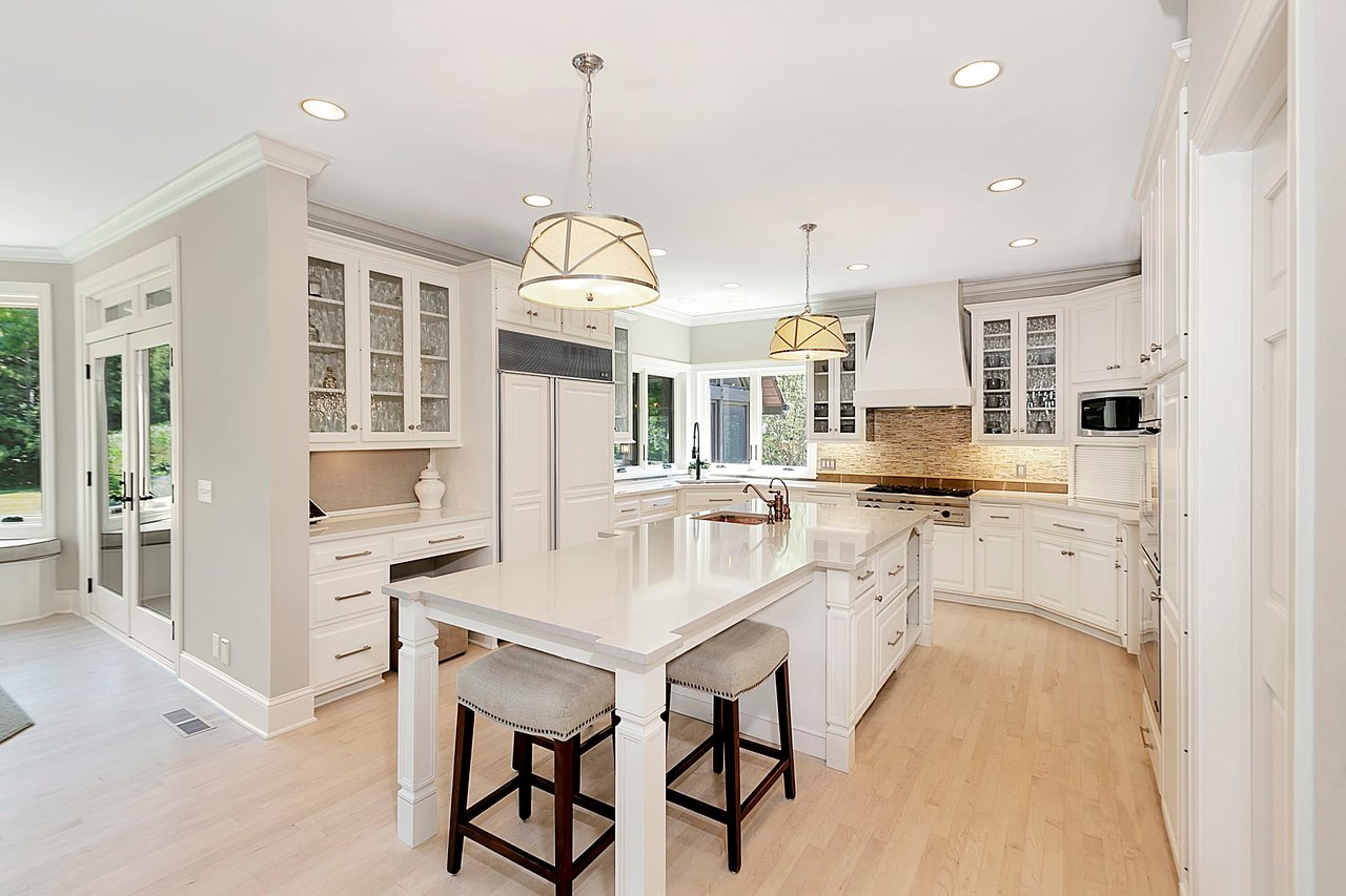 Gorgeous Orono Retreat // Estate Setting
