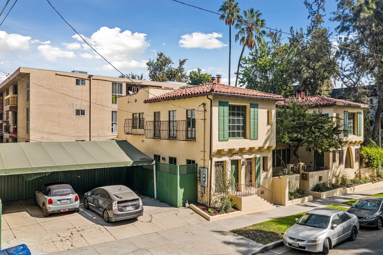 9027 Alden Dr, West Hollywood Adjacent