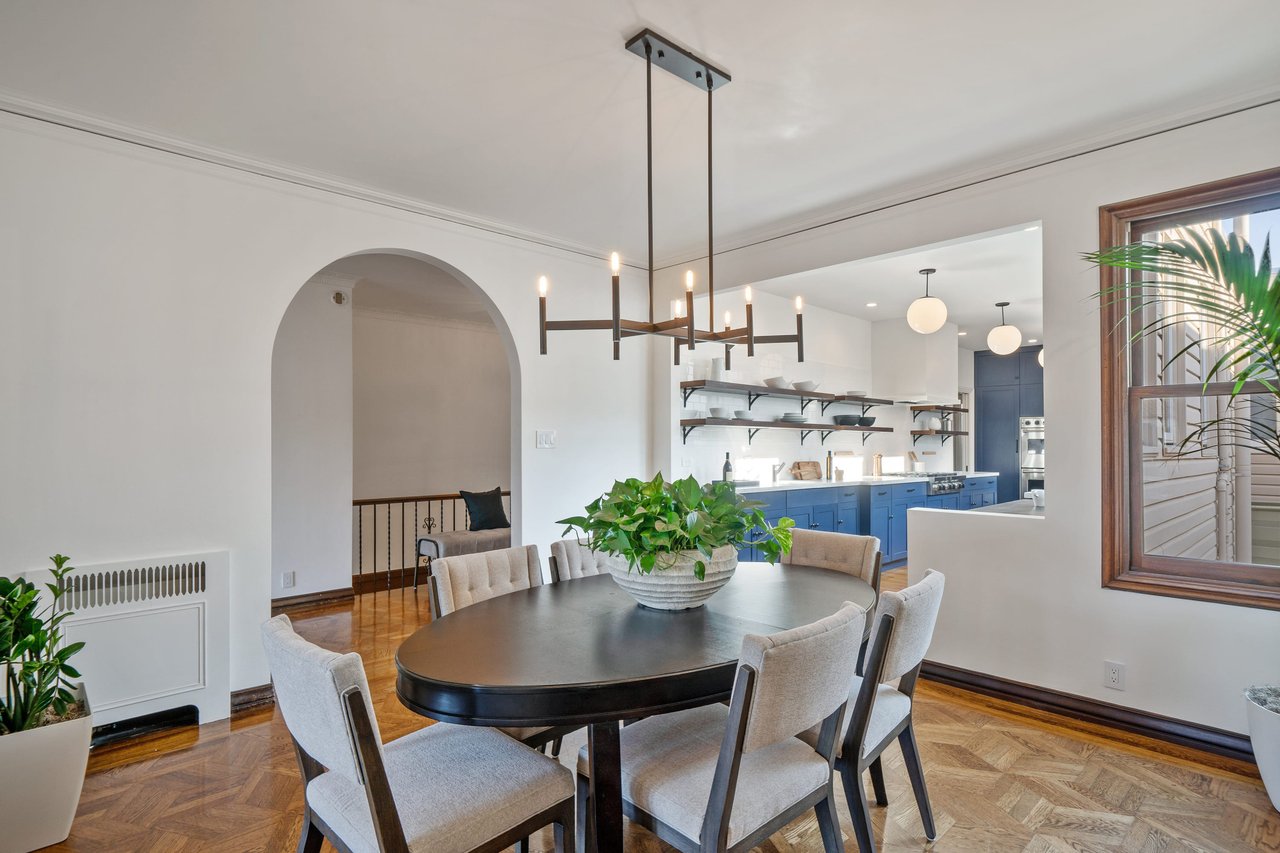 EXCEPTIONAL MARINA HOME