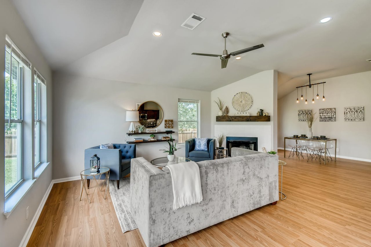 104 Willow Dr