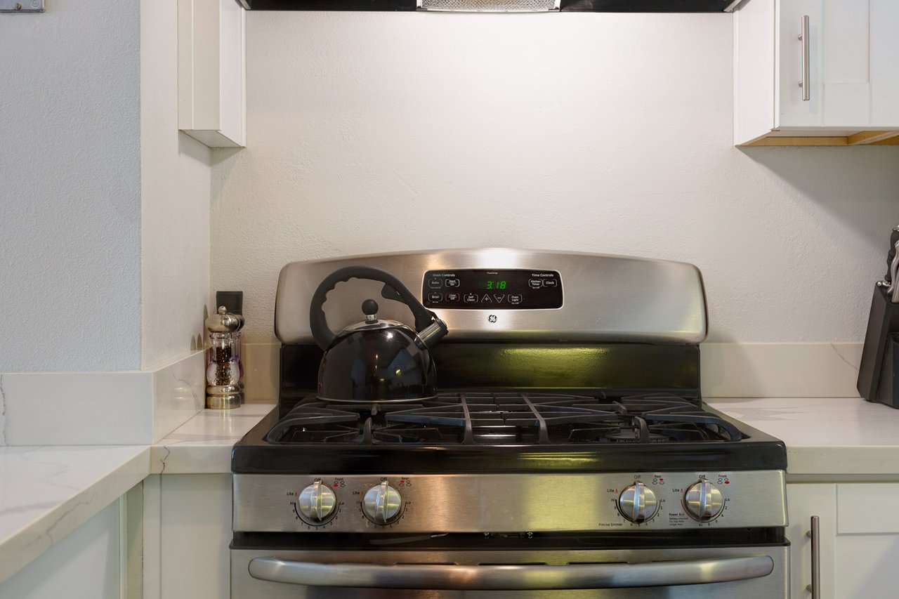 VANDEWATER STREET CONDOMINIUMS