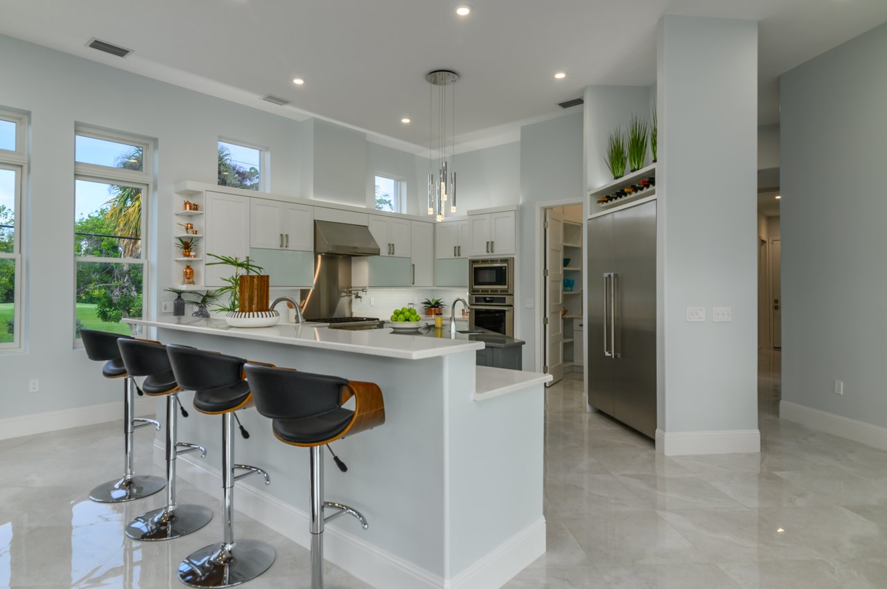500 Ketch Lane, Country Club Shores, Longboat Key