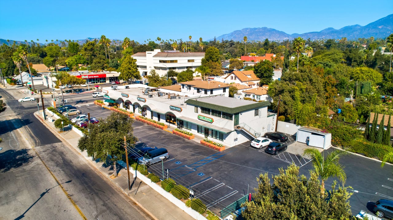 918 N. Lake Ave., Pasadena