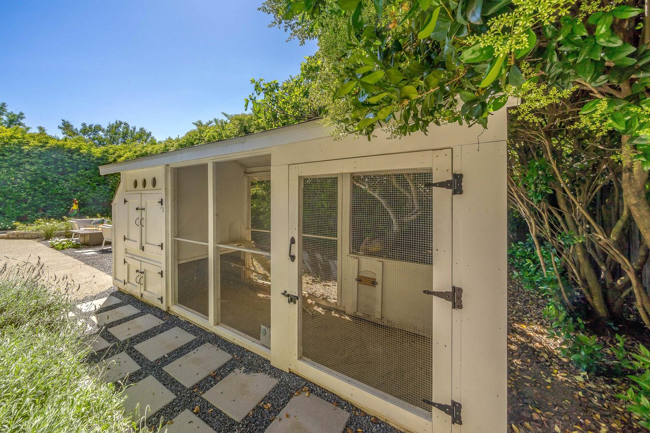 Sophisticated Calistoga Home - SOLD
