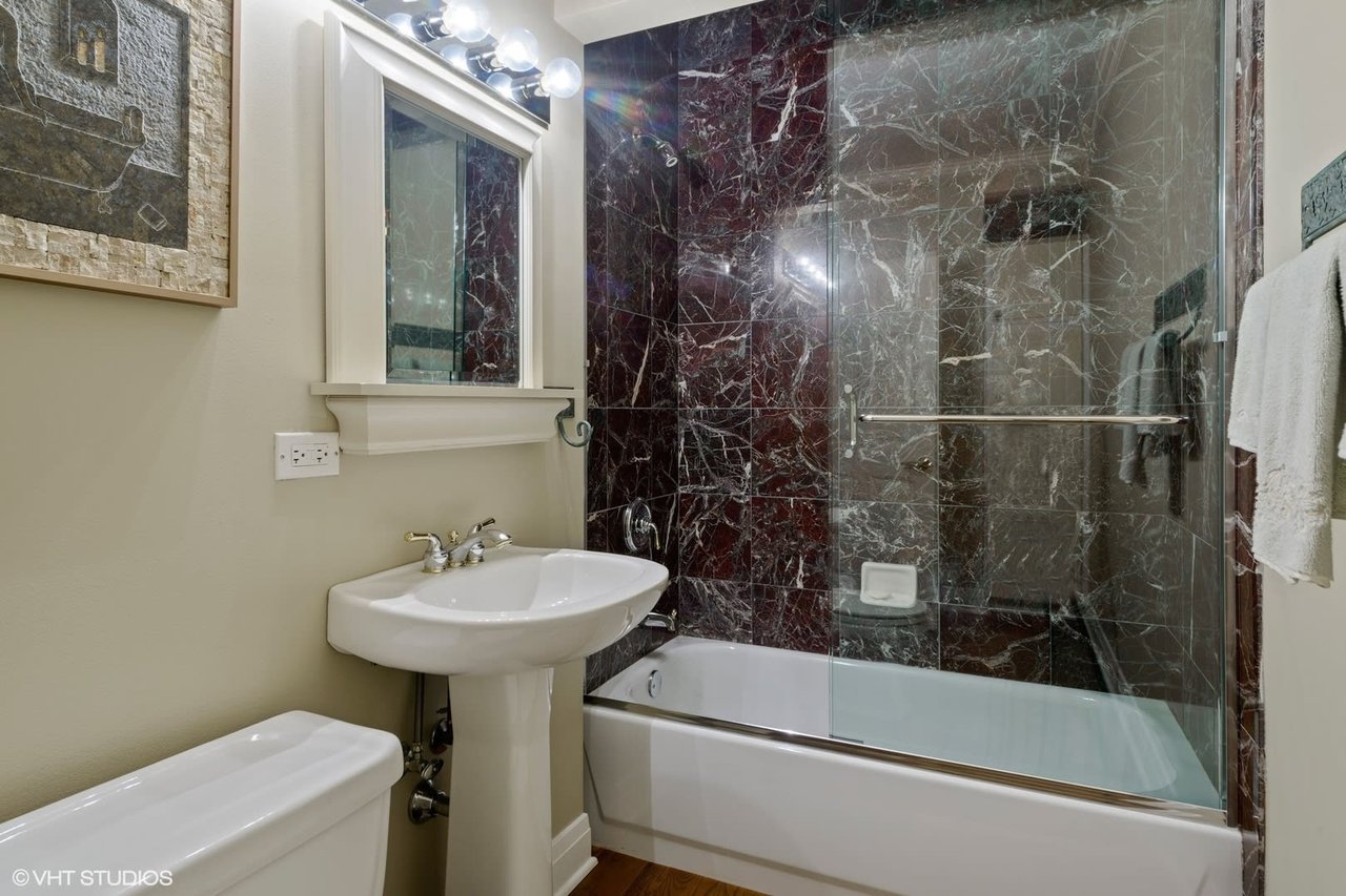 55 W Delaware Pl Unit 313