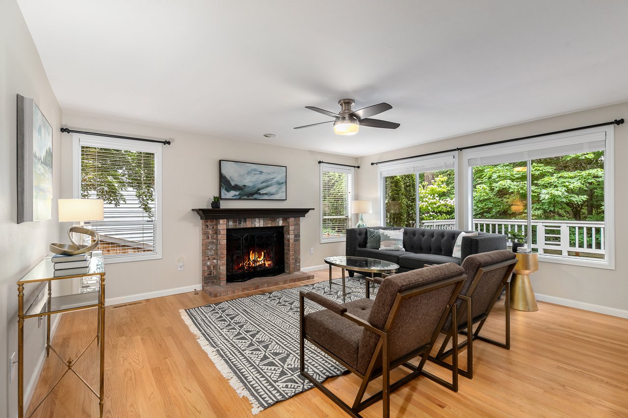 Rare Klahanie Offering on Private Greenbelt!