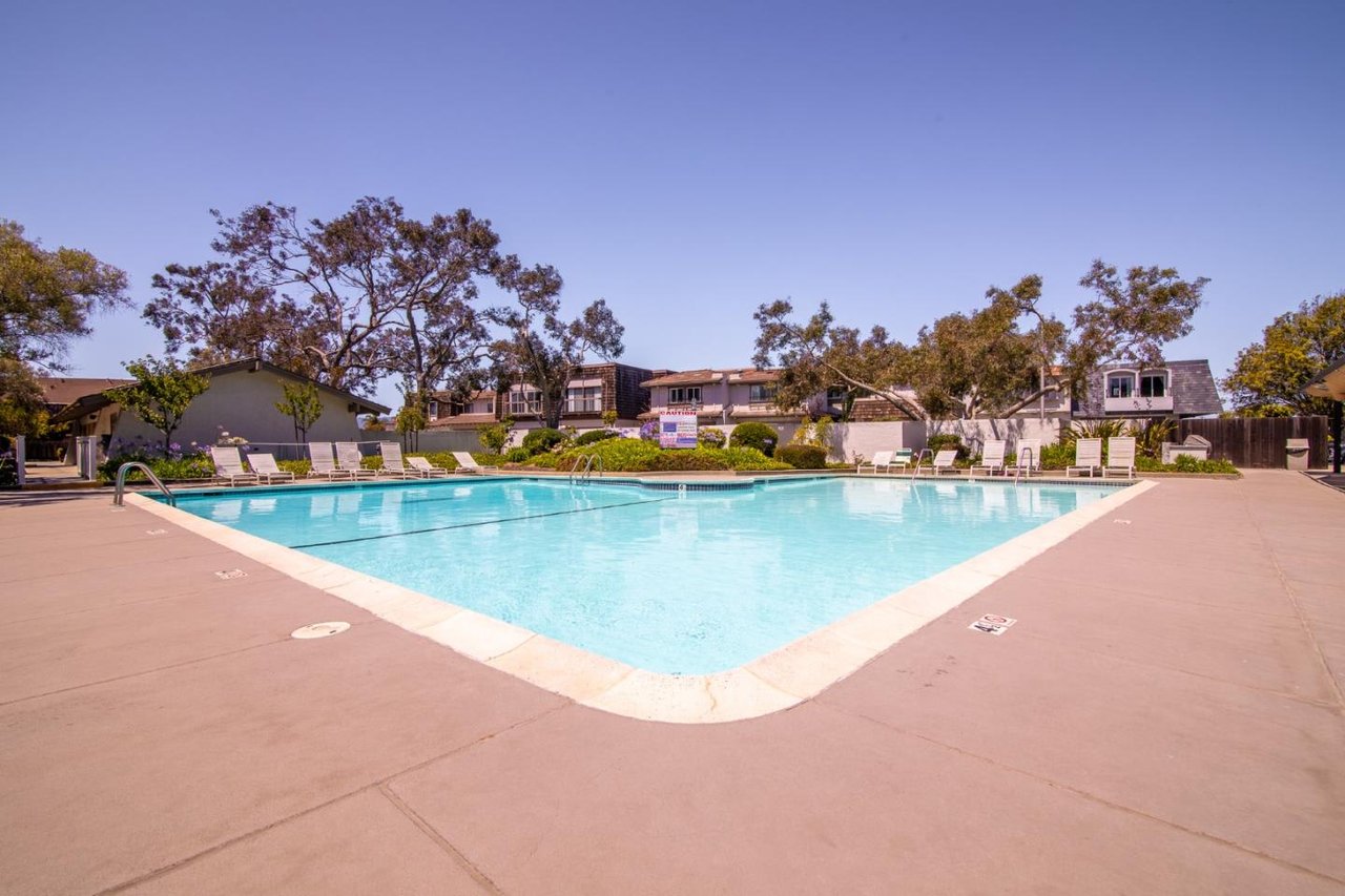 707 Fathom Dr, Unit 203