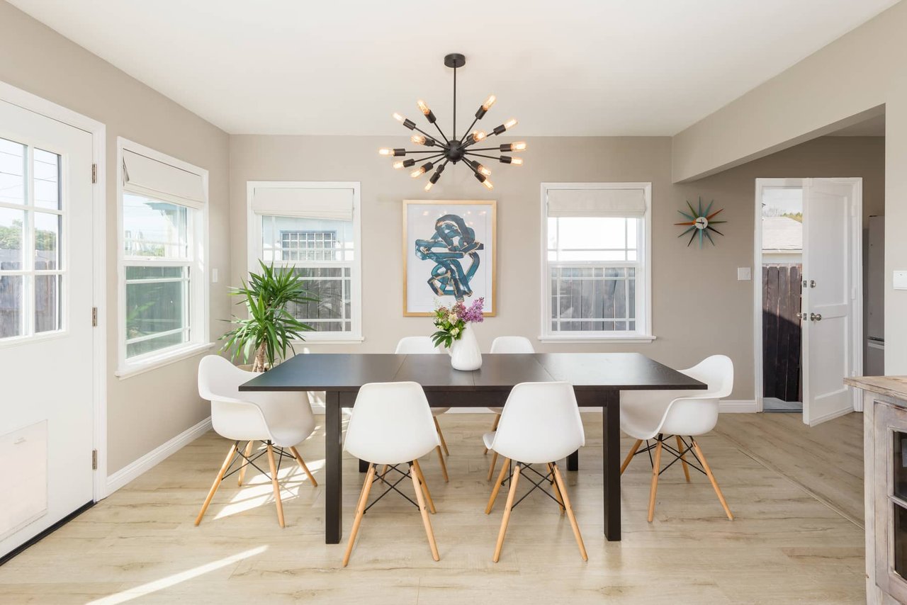 Fantastic 4 Bedroom in super hot Hawthorne