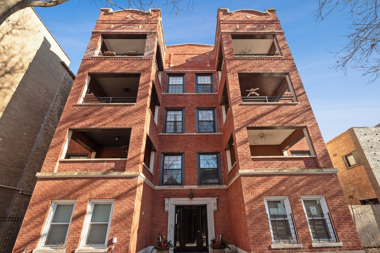 6335 N Magnolia Avenue # 2S