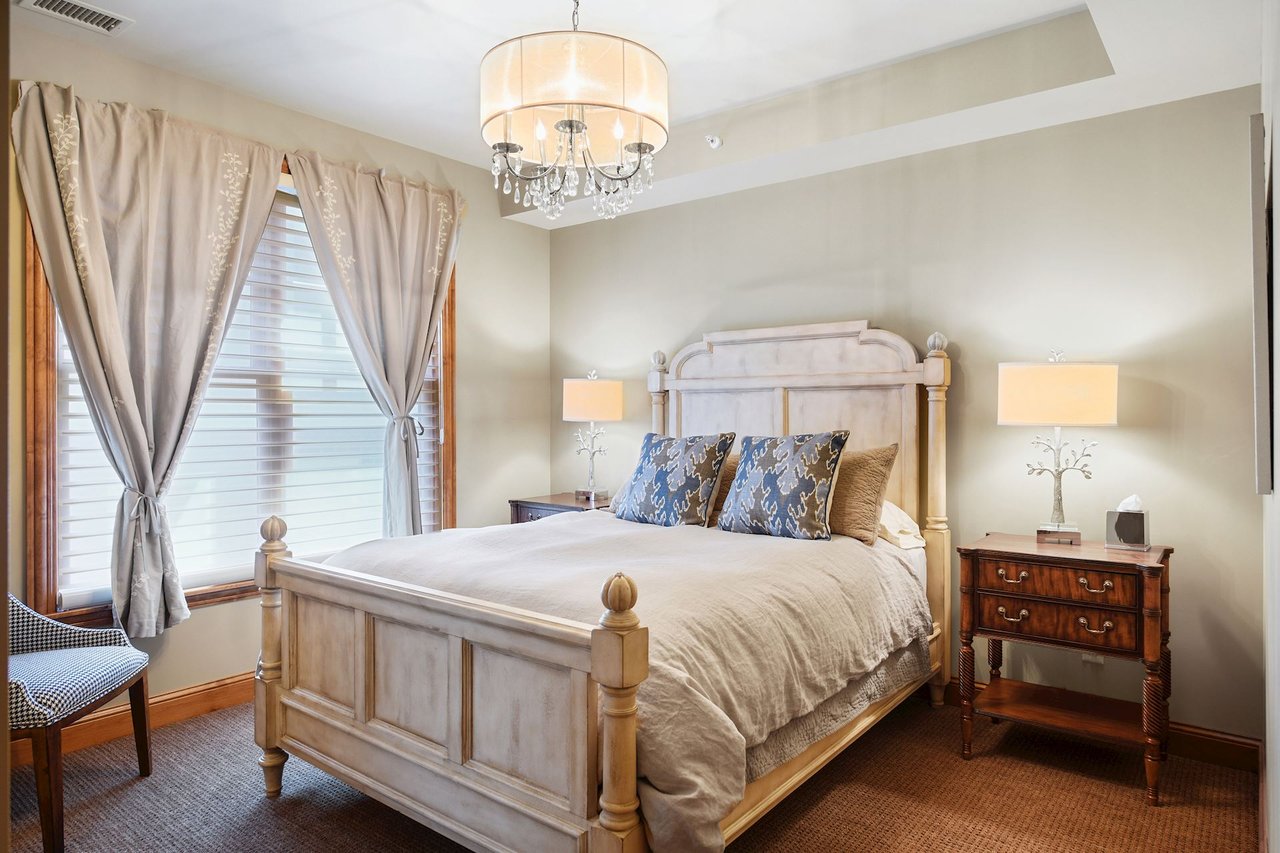 230 Manitoba Ave S, #210, Wayzata