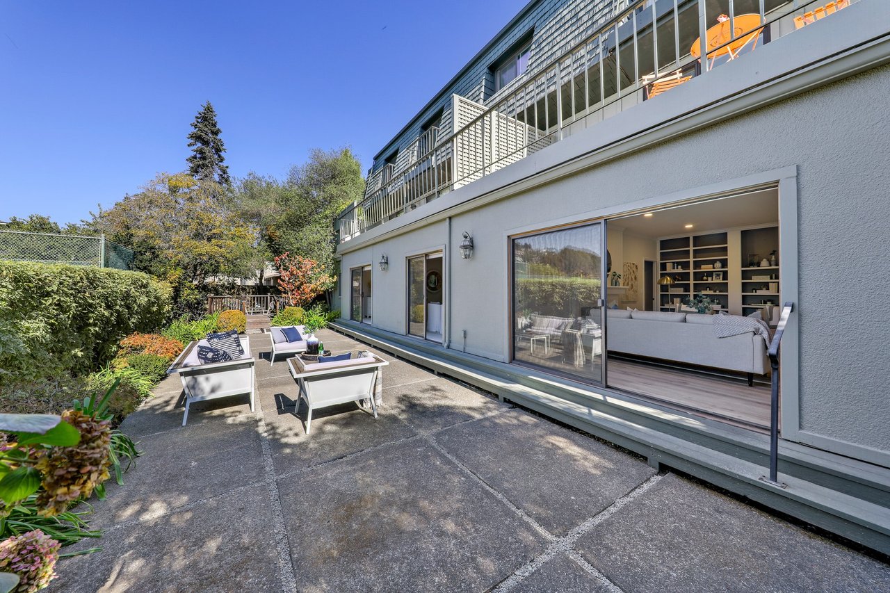 Newly Renovated Ground Floor Unit