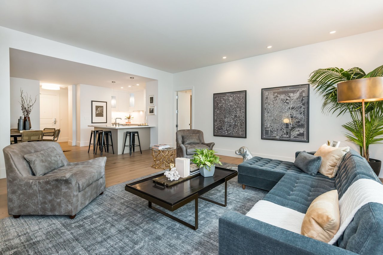 Ritz Carlton Residences, #203