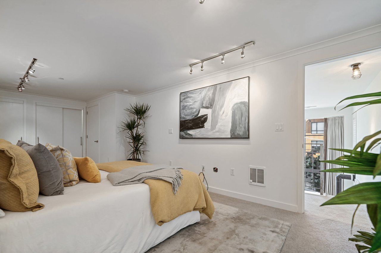 25 Sierra St, #202