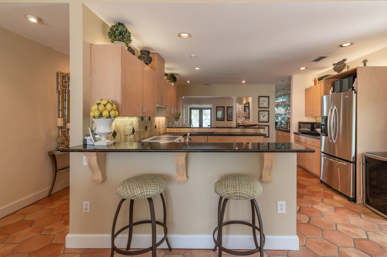 Prestigious Address in Lido Shores