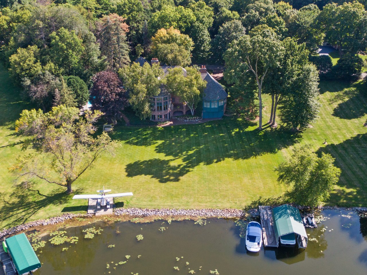 27640 Island View Road | Shorewood