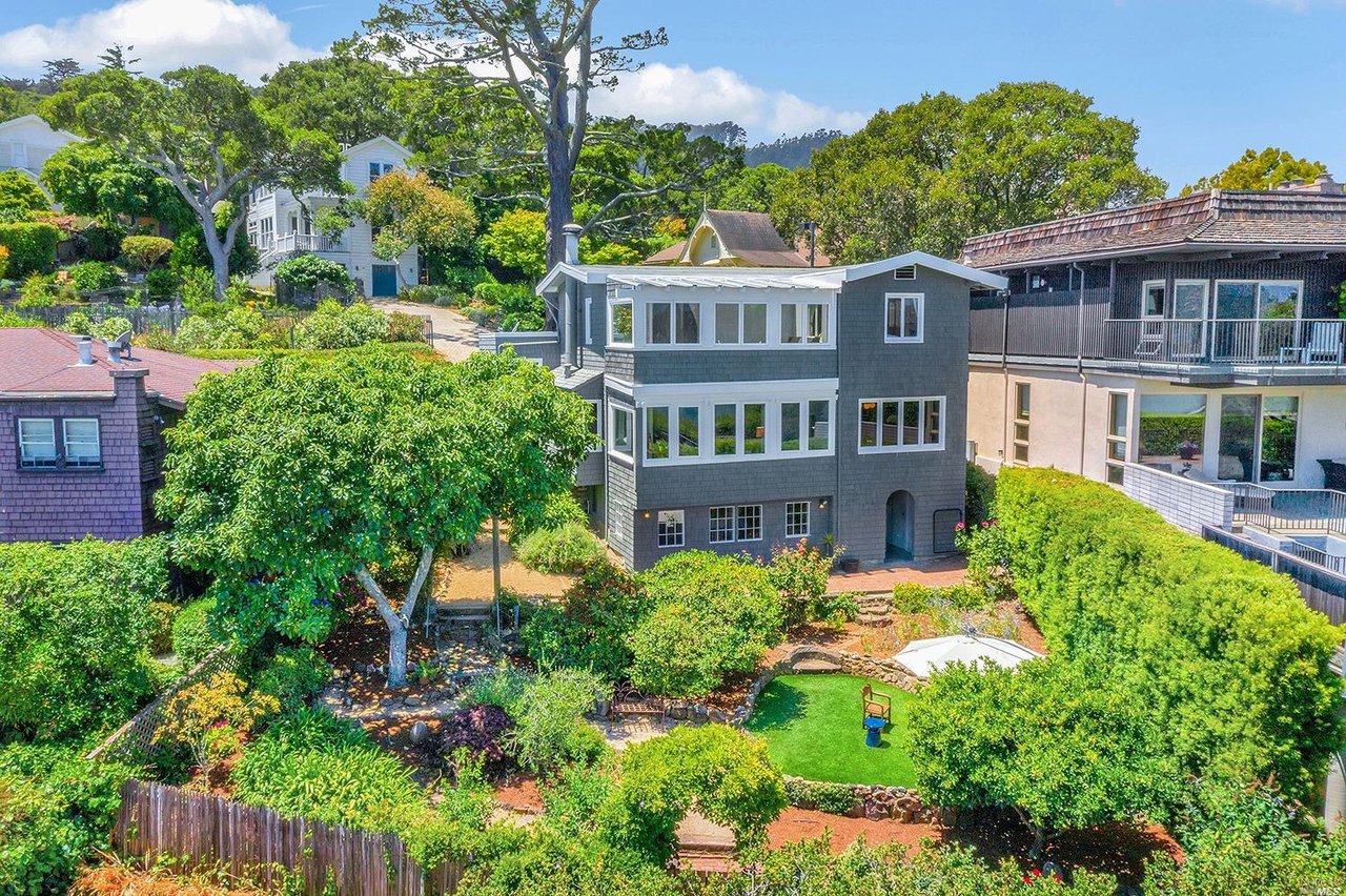 148 Harrison Avenue