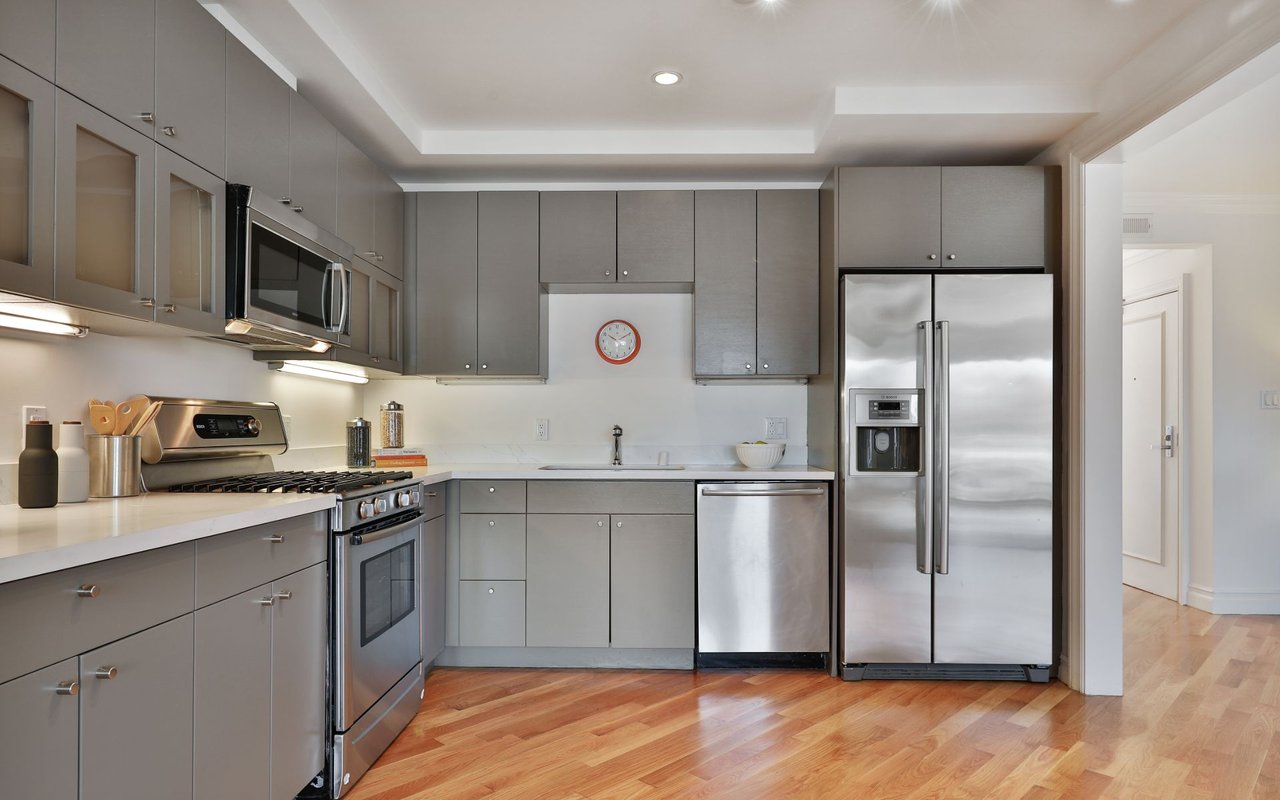 309 2nd Ave, #3