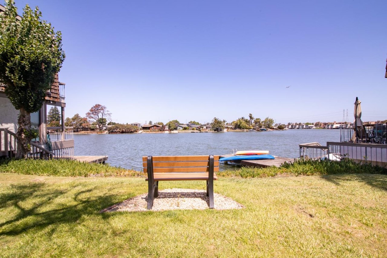 707 Fathom Dr, Unit 203