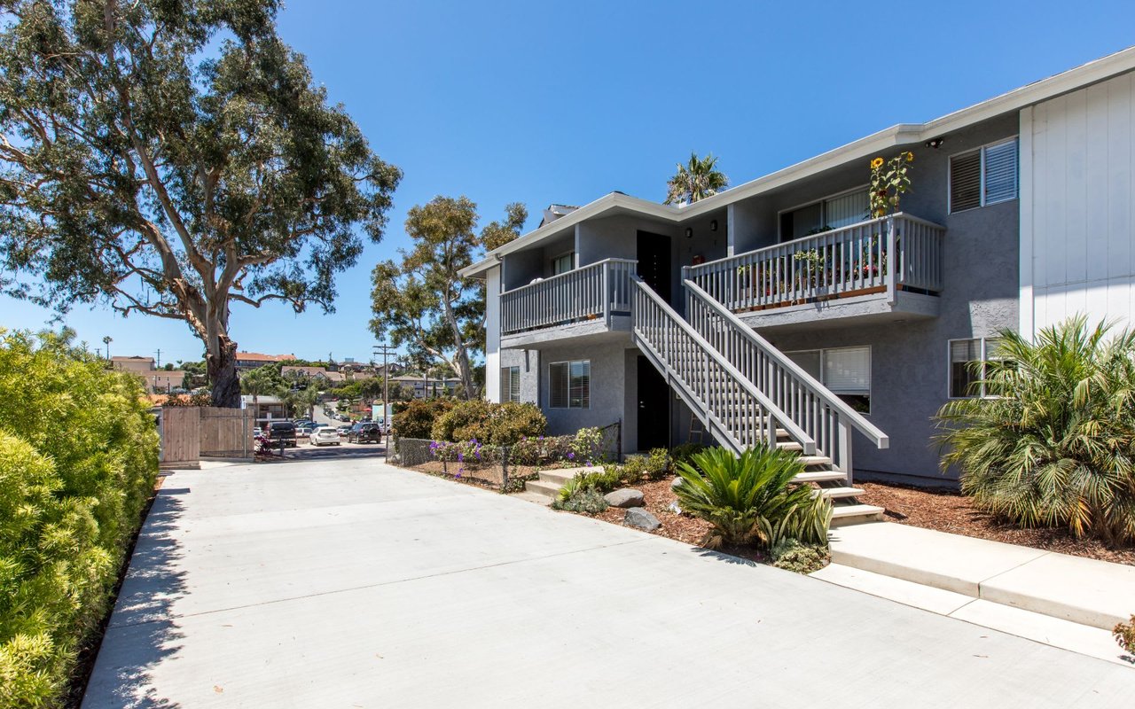 951 N Vulcan Ave
