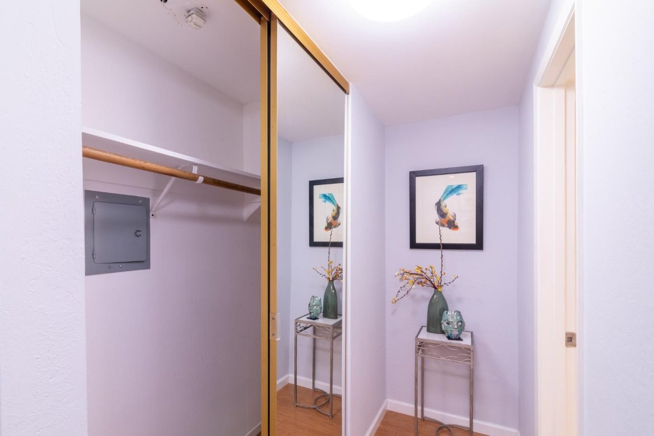 707 Fathom Dr, Unit 203