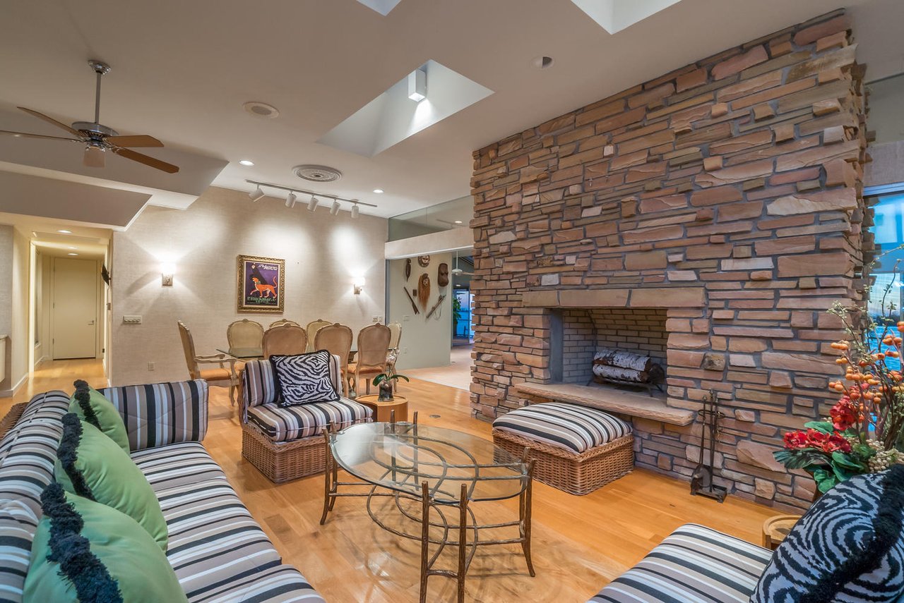 682 Mourning Dove Dr