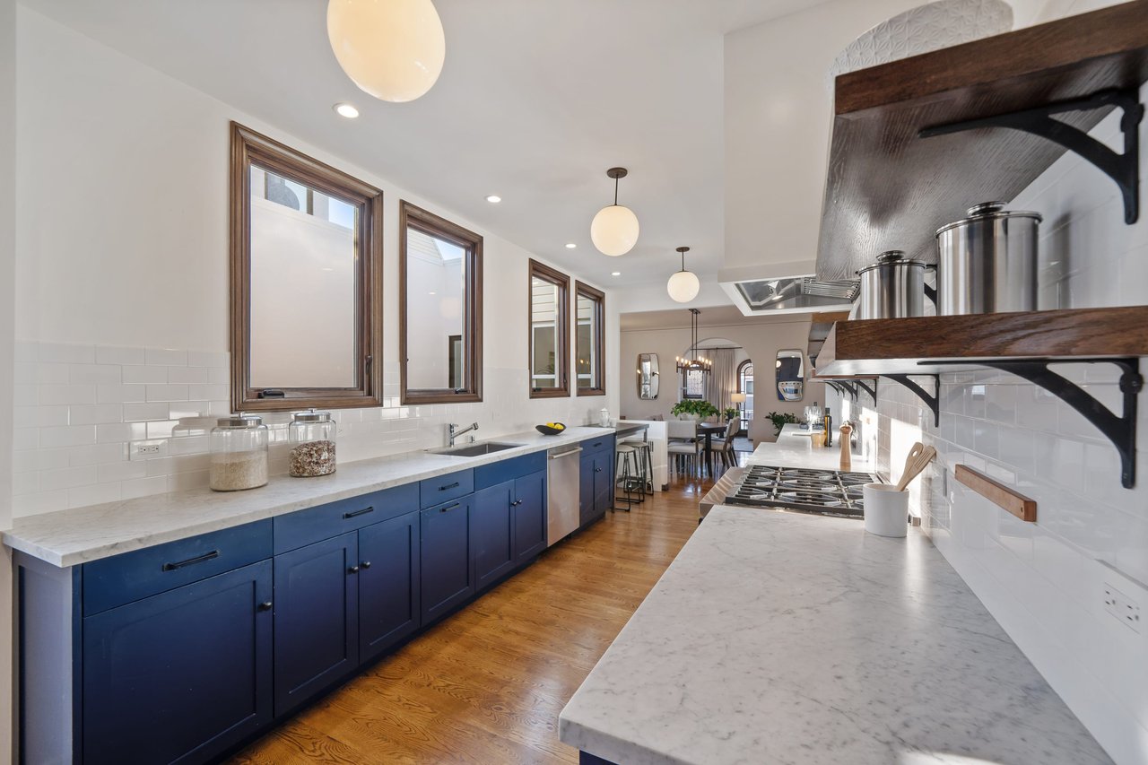 EXCEPTIONAL MARINA HOME