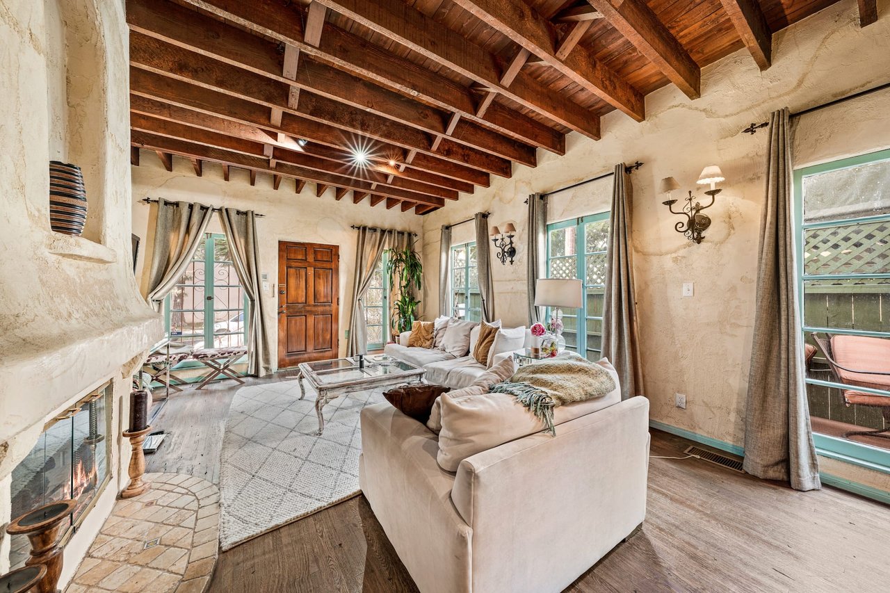 9027 Alden Dr, West Hollywood Adjacent