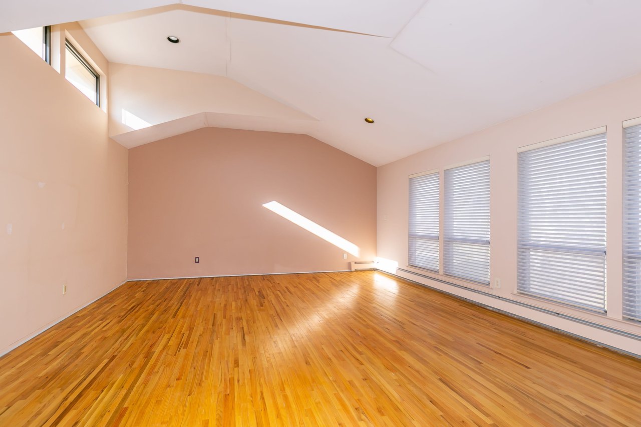 50 Juniper Lane, Muttontown
