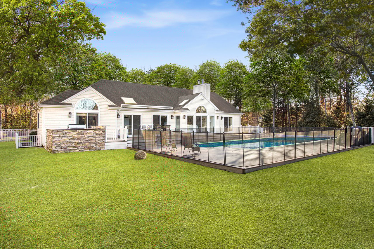 3 Old Fields Ln