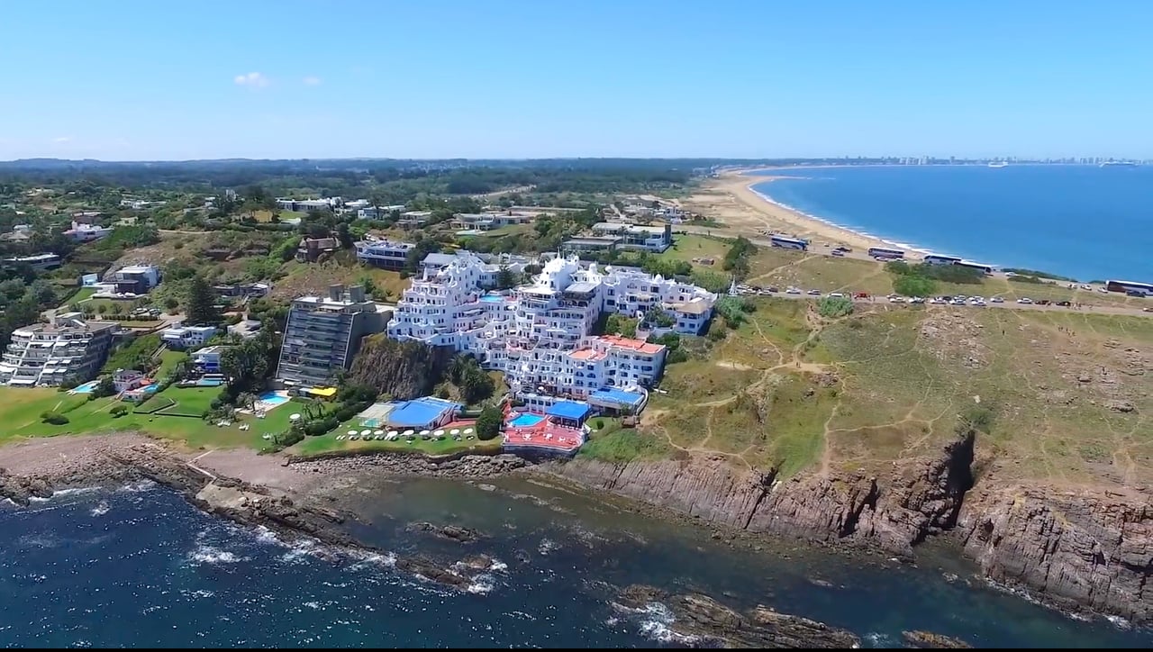 LA TERTULIA  -  Garzon, Uruguay.