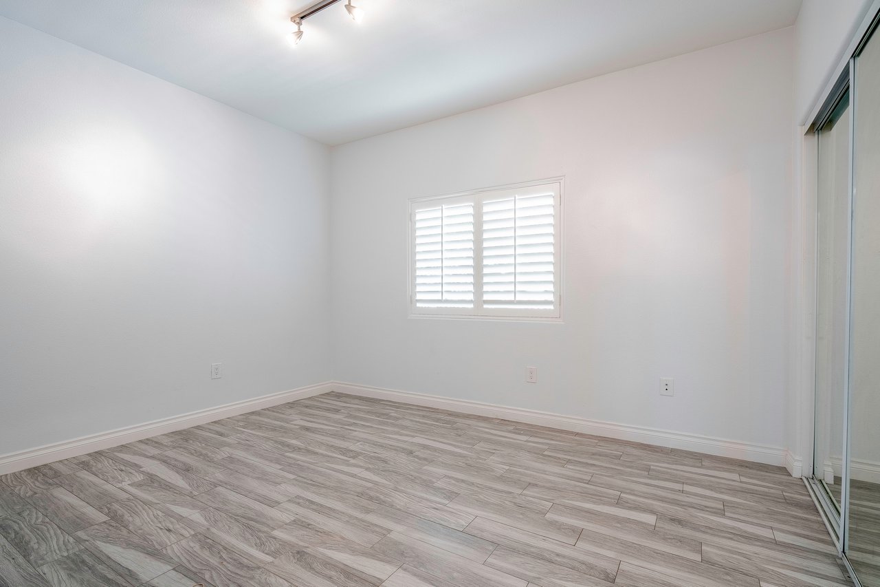 924 Palm Ave #101, West Hollywood, CA