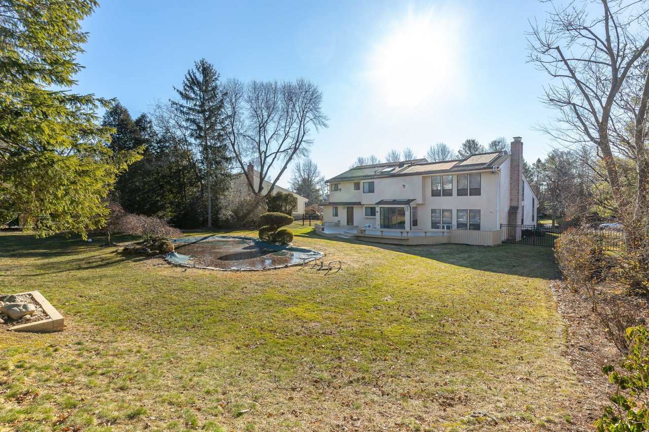50 Juniper Lane, Muttontown