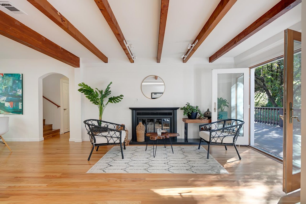 7 Crescent Lane, Fairfax