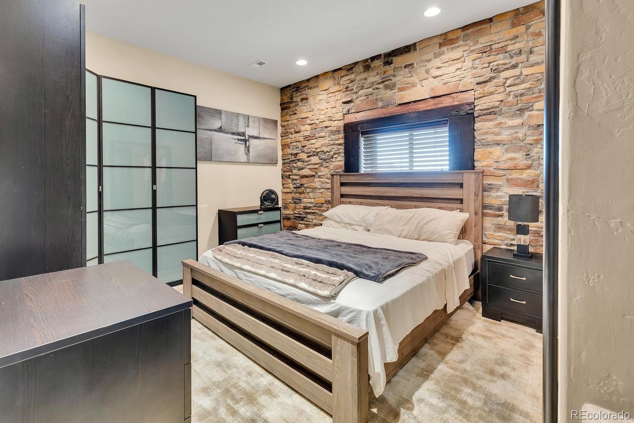6658 Old Ranch Trl